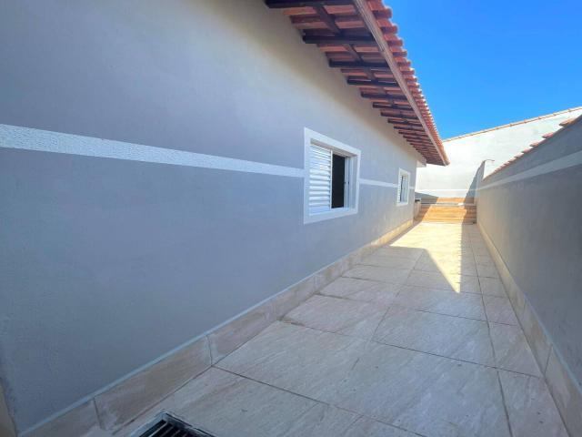#1493 - Casa para Venda em Praia Grande - SP - 1